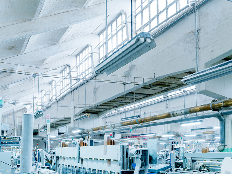 Characteristics of the laminating and slitting machine