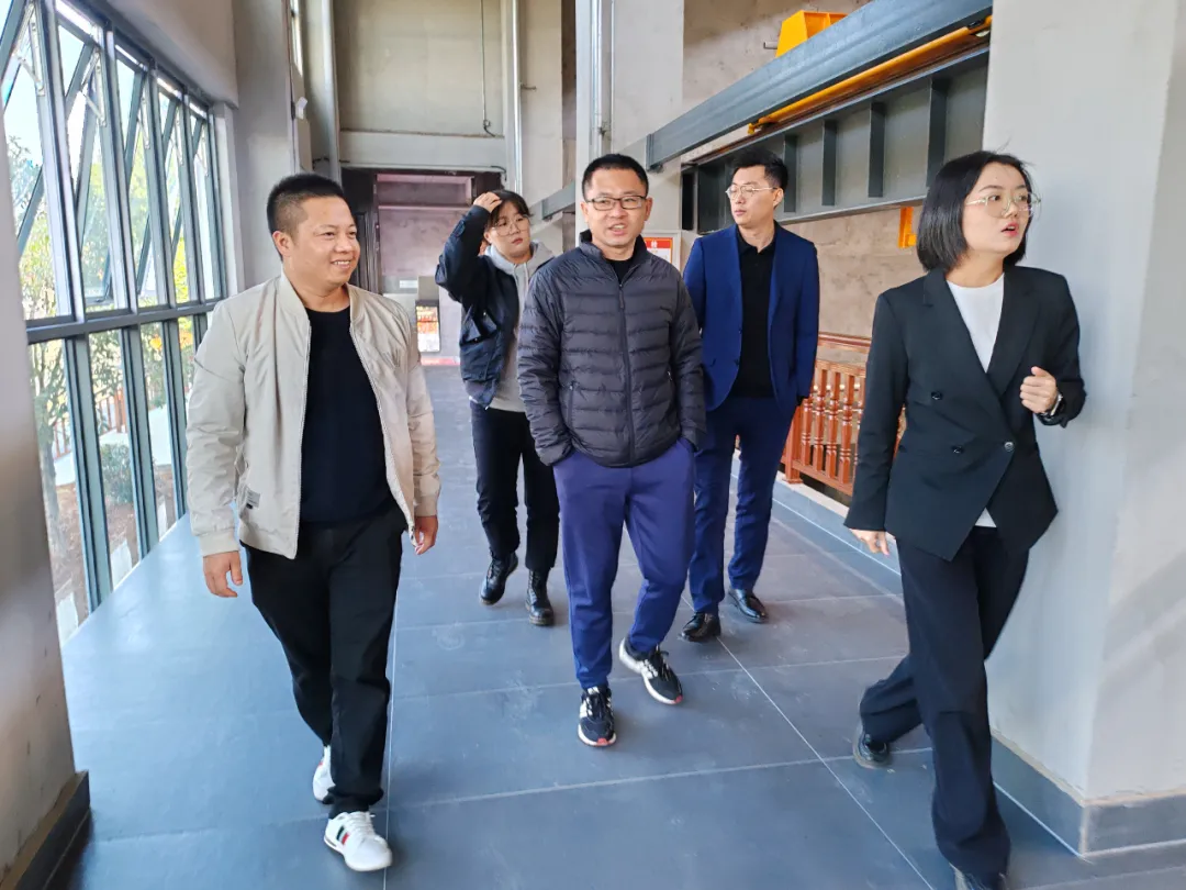 宜春市金控集團(tuán)一行參觀贛酒公司