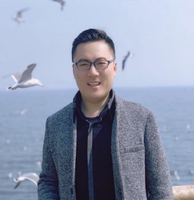阎强