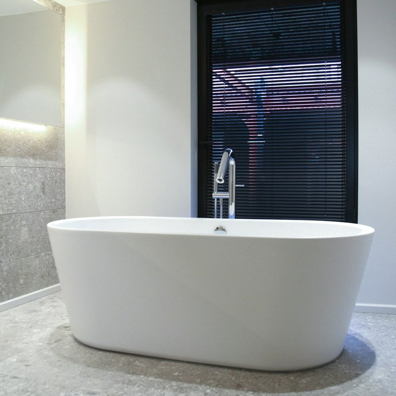 Bathtub FA-Y1