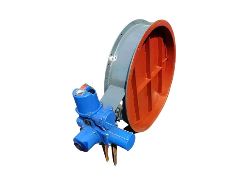 Dust collector unloads dust, water channel discharges water