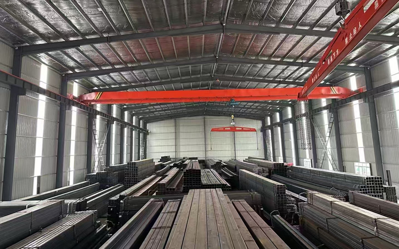 Seamless square steel pipe