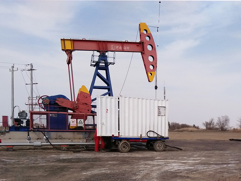 Mobile oil and gas continuous metering device site