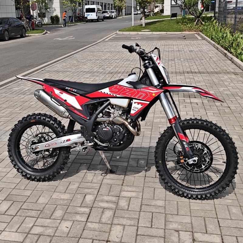 M19 YBS300 赛车