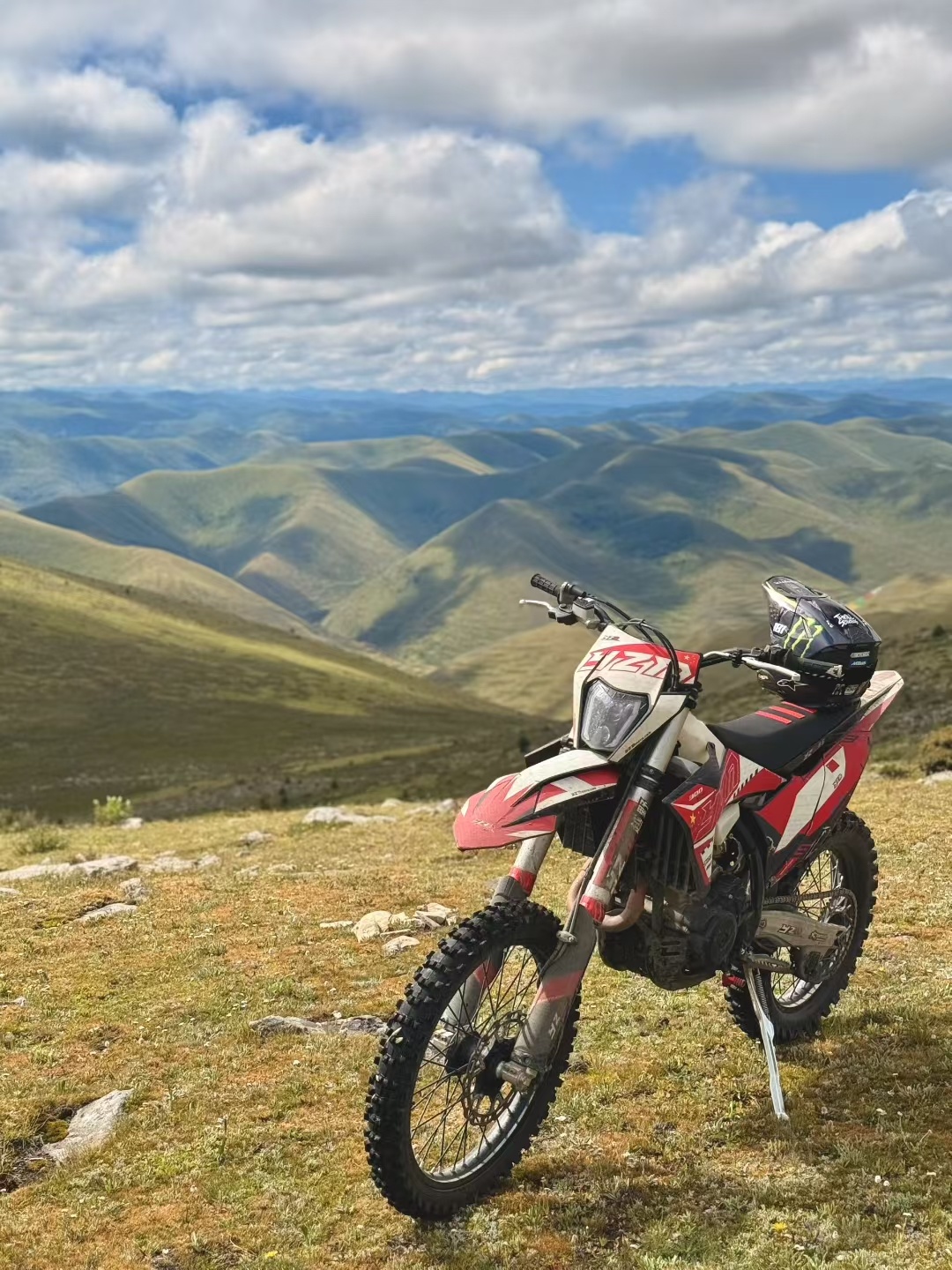 Rev Up Your Ride: Essential Motorcycle Accessories for Every Adventure