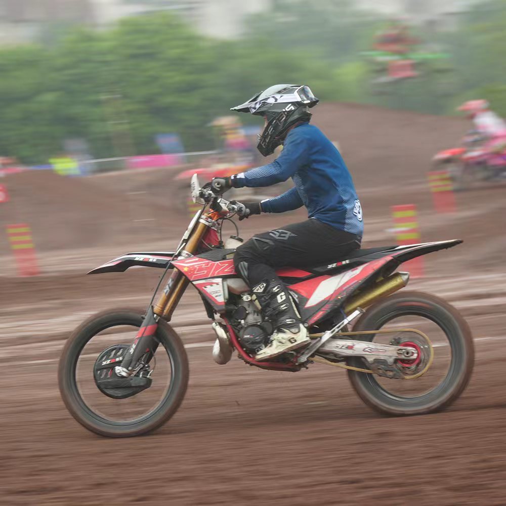 Riding Smart: Essential Tips for Motorcycle Enthusiasts