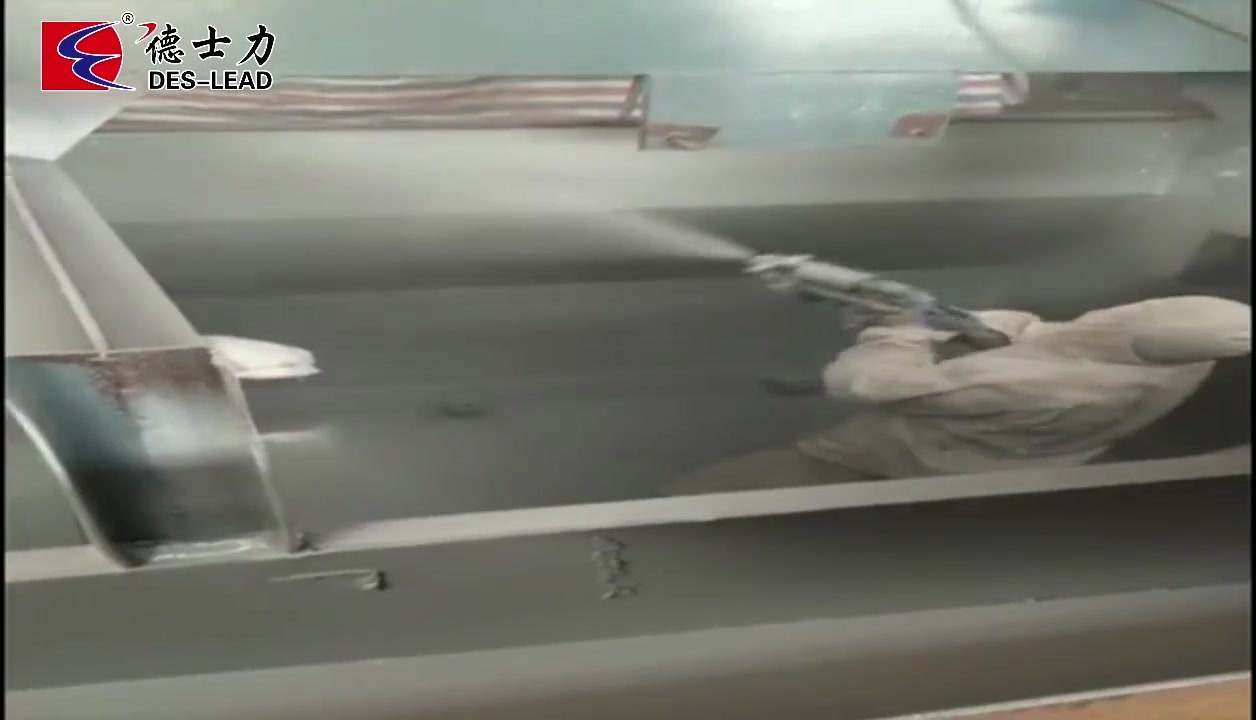 中国国大金矿矿山设备聚脲喷涂.mp4