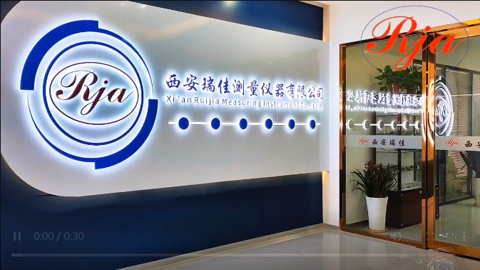 视频标题 视频标题