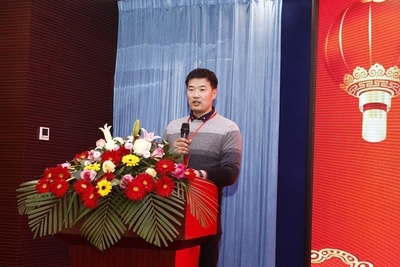 侯躍遠經理于聯誼會現場分享銷售心得