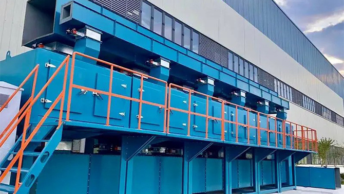 Jiangsu Politics and Xin Iron and Steel Group Co., Ltd