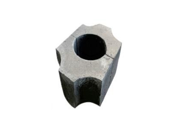 Preformed unit and ramping material for blast furnace's iron runner