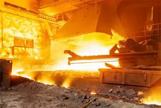 What are refractory materials