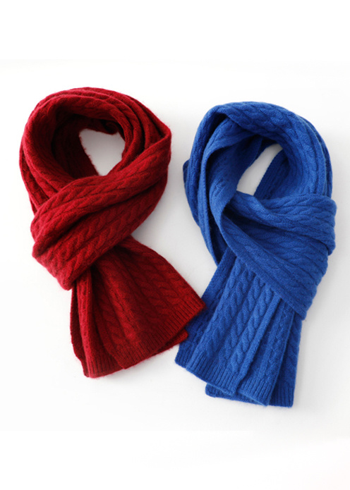 CSASHMERE CABLE KNITTED SHORT SCARF