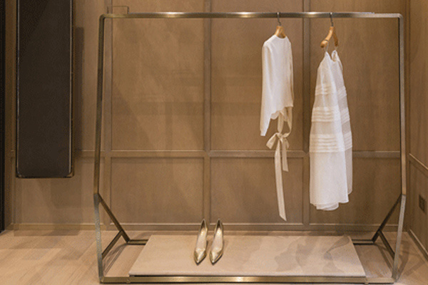 Stainless steel clothes hanger