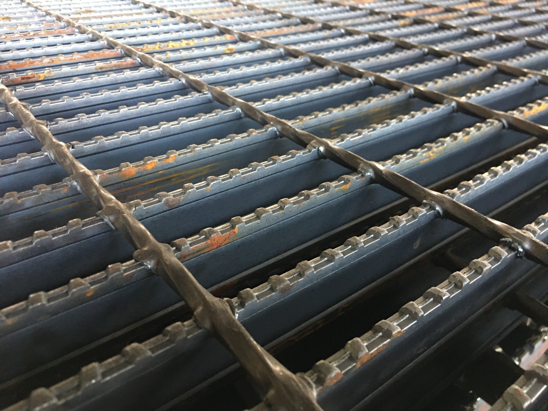 Galvanized welded metal grating walkway flooring industries platform steel grating 25x3 galvanized i bar grating