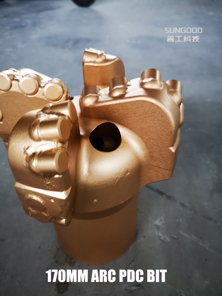 Factory 170mm Enhanced Four wings Arc PDC Bits 1610 PDC Cutters