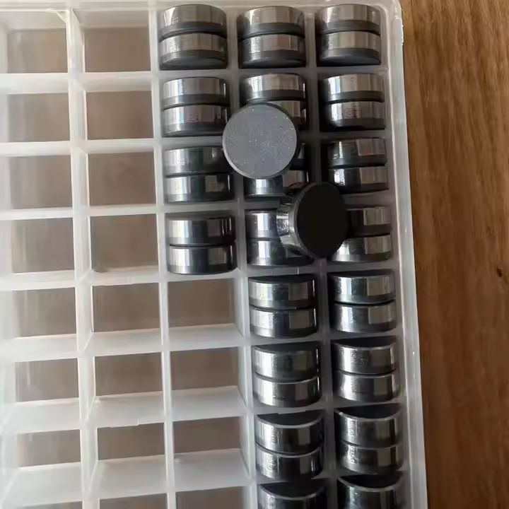 Factory Sales 1304 PDC Cutters Customized Diamond Inserts