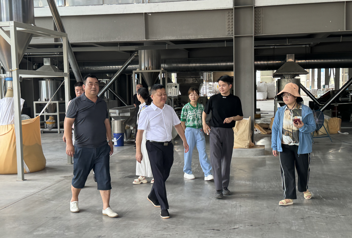 热烈欢迎市园区建设领导小组莅临公司参观指导