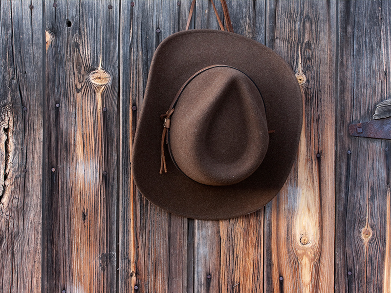 What should I pay attention to when wearing a hat?