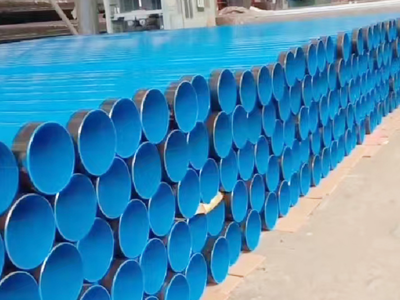 Con tubo de acero recubierto de plástico