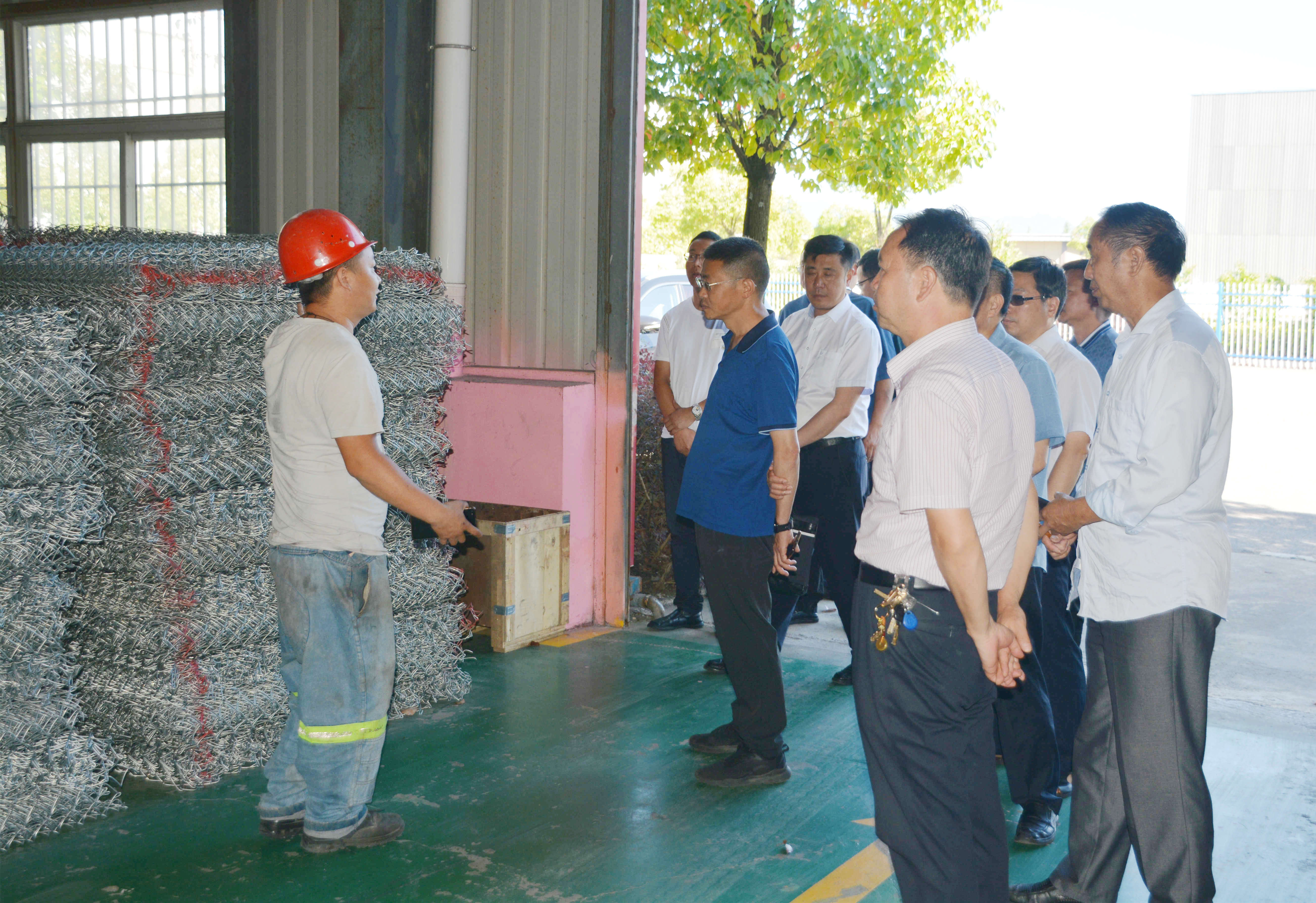 Liupanshui Municipal People's Congress visited our company for research