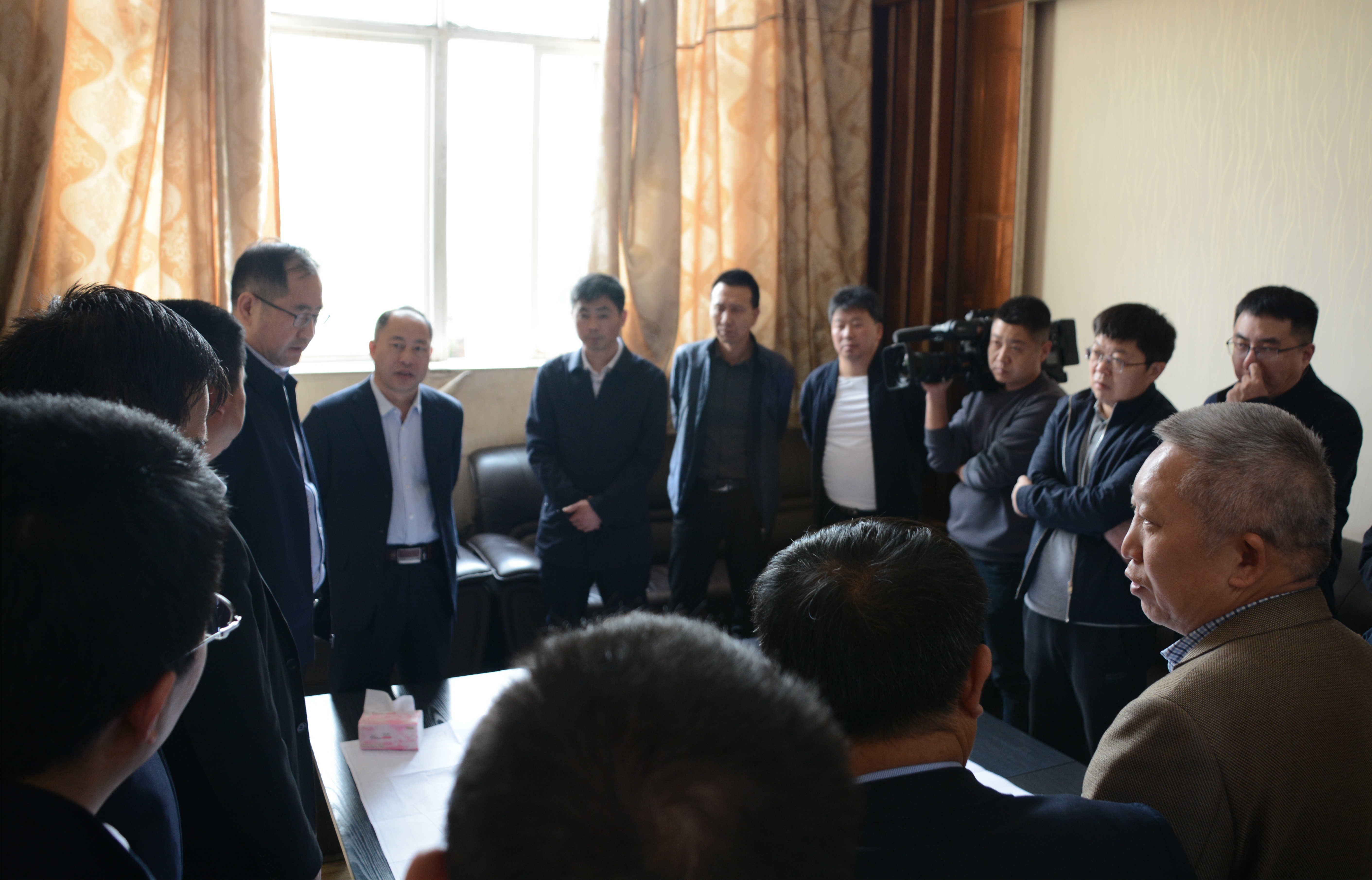 Deputy Director Zhou Dechang provided special supervision and assistance to our company's Zhongheng Coal Mine