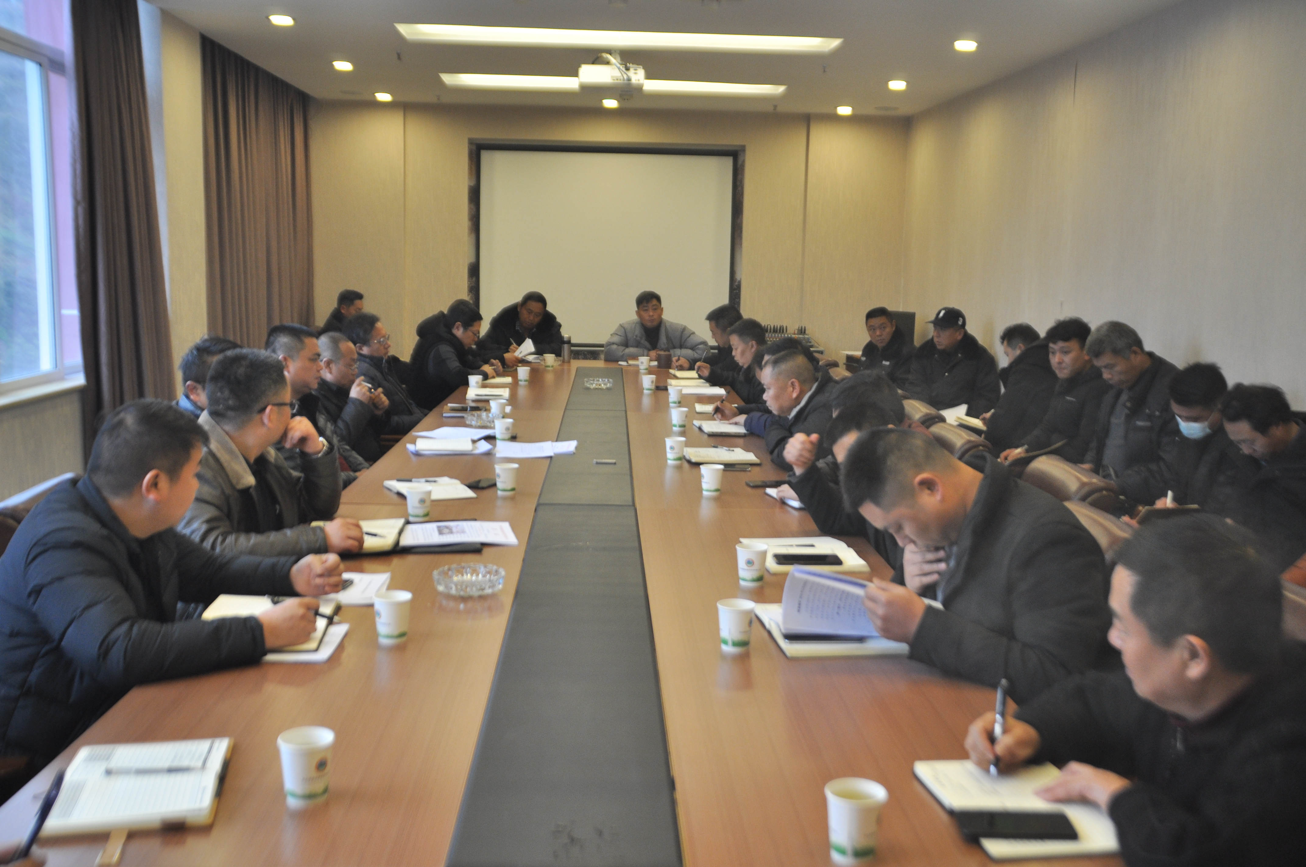 The group company held a safety production work meeting - summarizing the safety production in December 2020 and arranging for January 2021