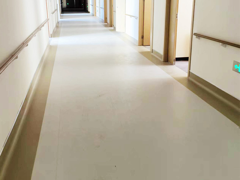 Purchasers do you know how to choose homogeneous vinyl flooring?