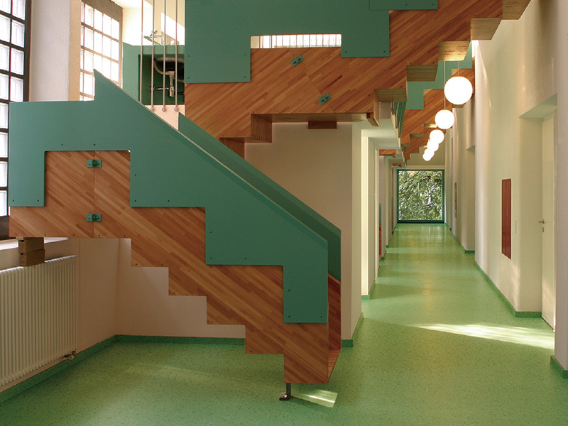 Commercial heterogeneous vinyl sheet