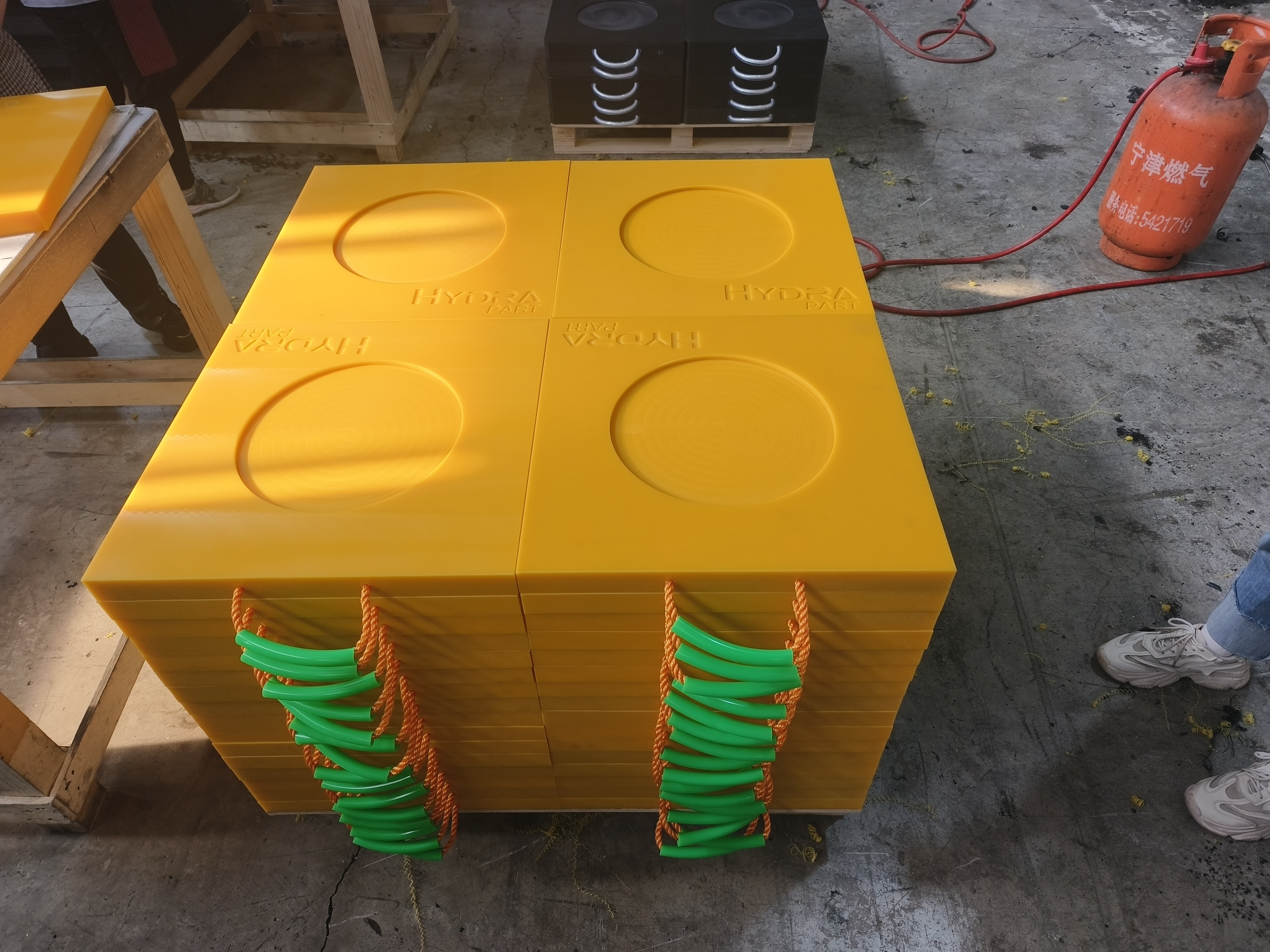 Fiber Mats Stabilizer Pads Jacking Block Crane Pad Easy Handled PE Outrigger Pad Recyclable