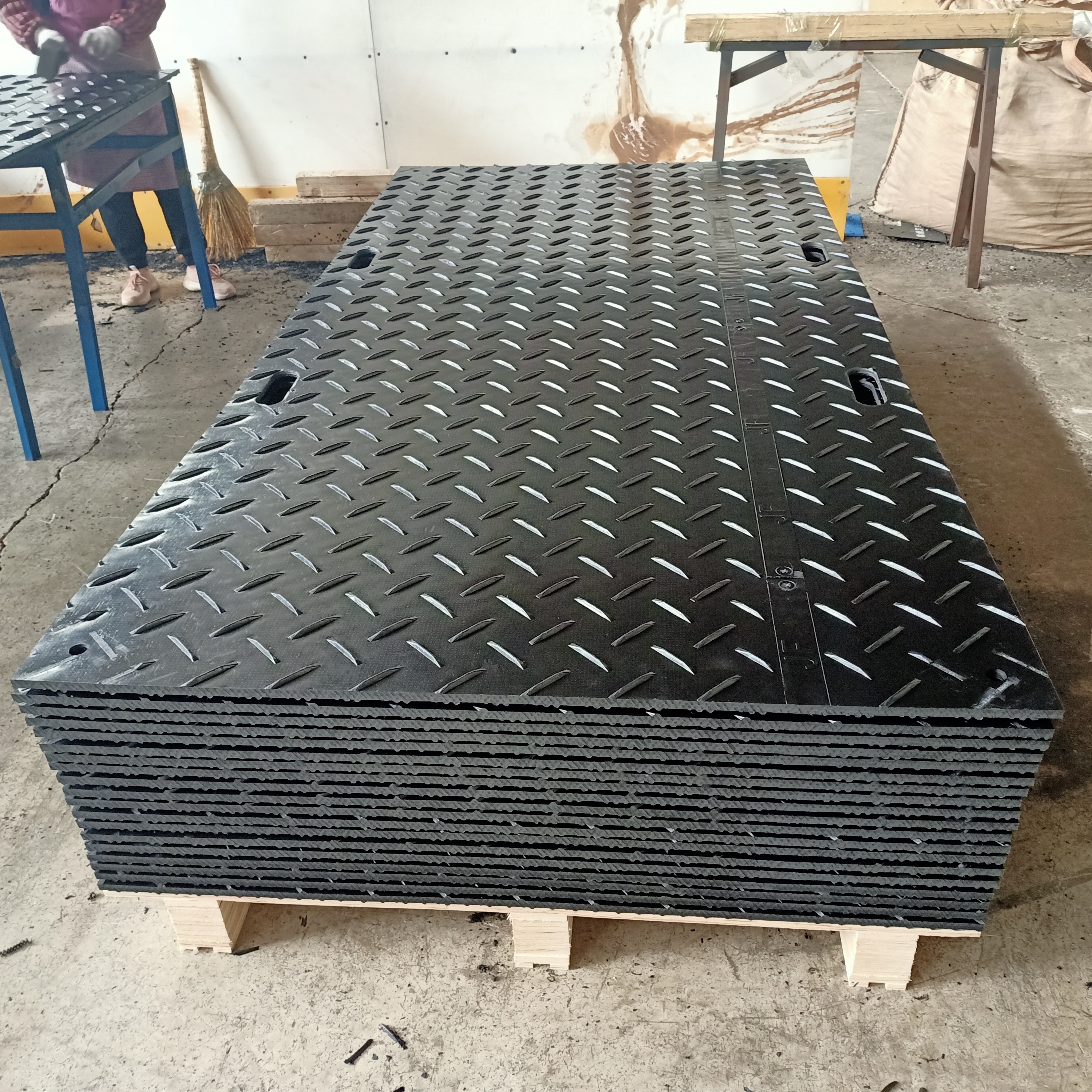 Temporary 4x8 Hdpe Ground Protection Mat for temporary road