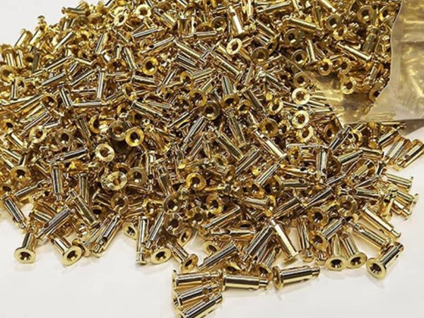 How does CNC machining promote the development of custom parts manufacturing