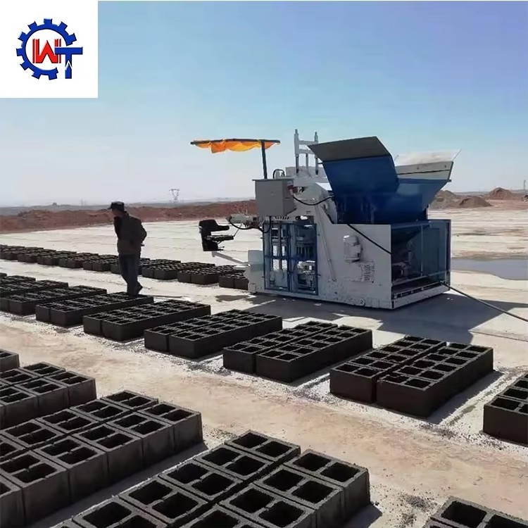 Mobile Cement Concrete Brick Making Machinery WT10-15