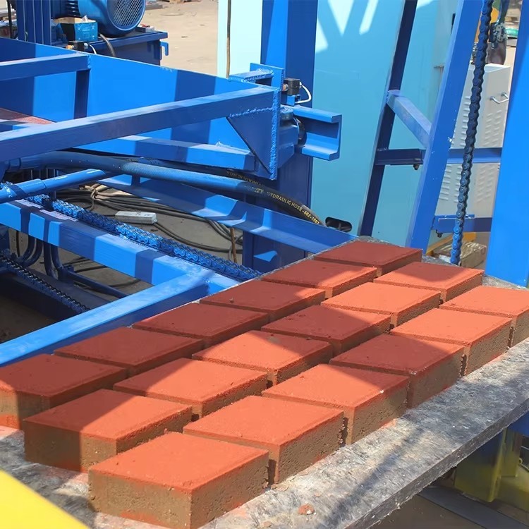 Concrete Hollow Cement Brick Making Machine QT5-15