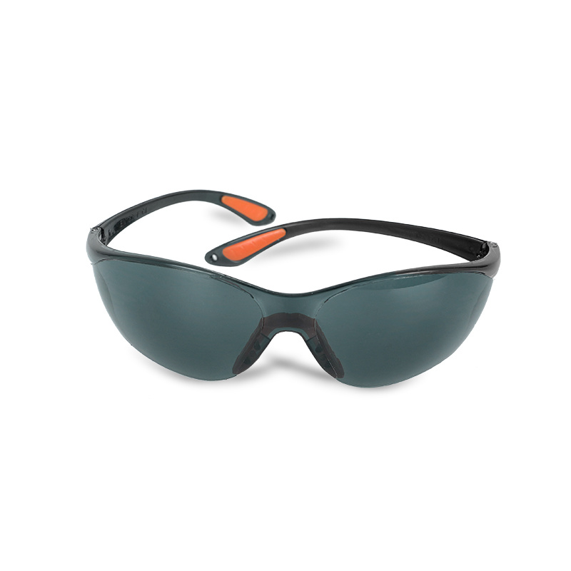 Why You Should Consider a Welding Helmet Glare Guard for Your Next Project