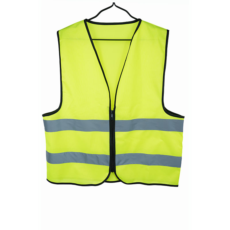 Why a Fluorescent Reflective Jacket is Essential for Nighttime Safety