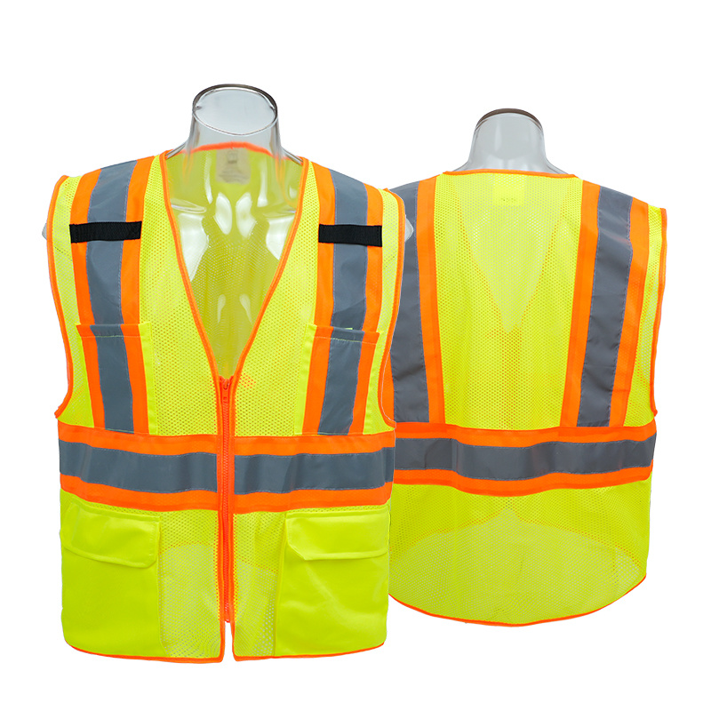 The Importance of Reflective Construction Jackets for Safety and Visibility