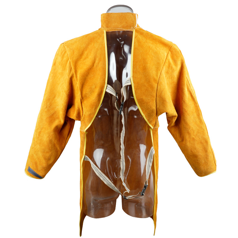 Why Radiant Heat Reflective Workwear is Essential for Your Job