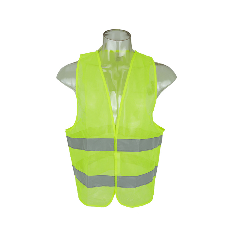 How Reflective Work Uniforms Enhance Safety on the Job