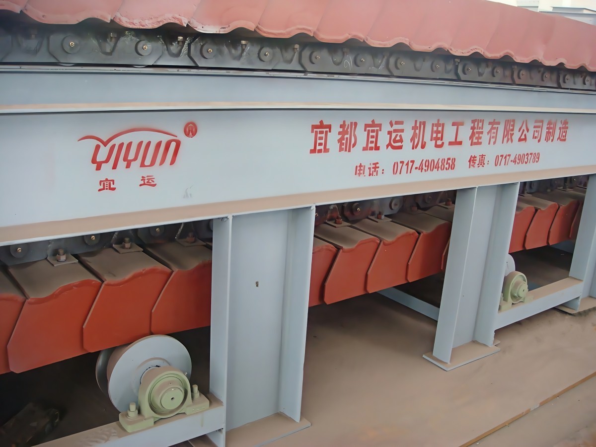 Lightweight Flake Feeder