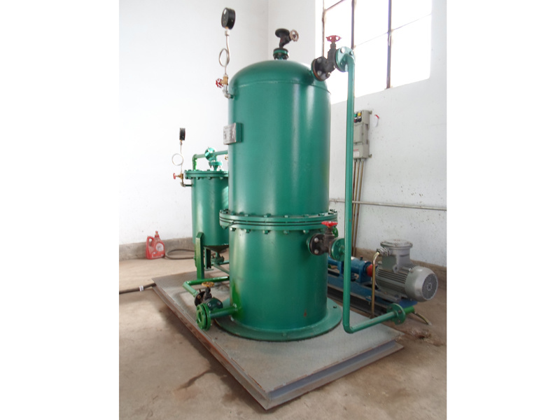 Land-based oil-water separator