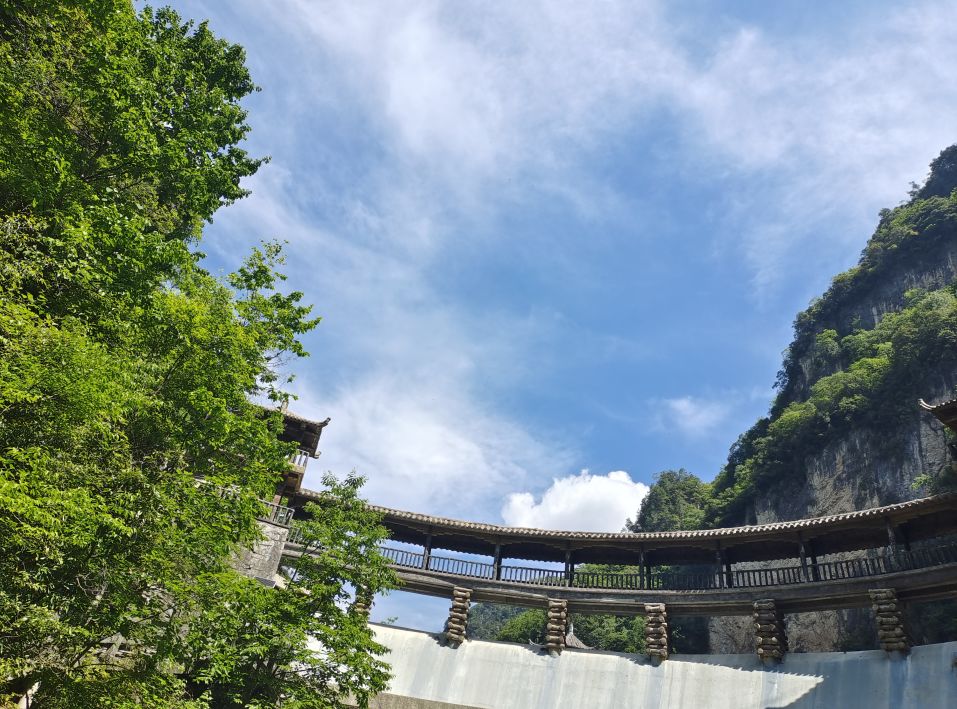 山河辽阔，人间值得-记达峰2023年团建活动