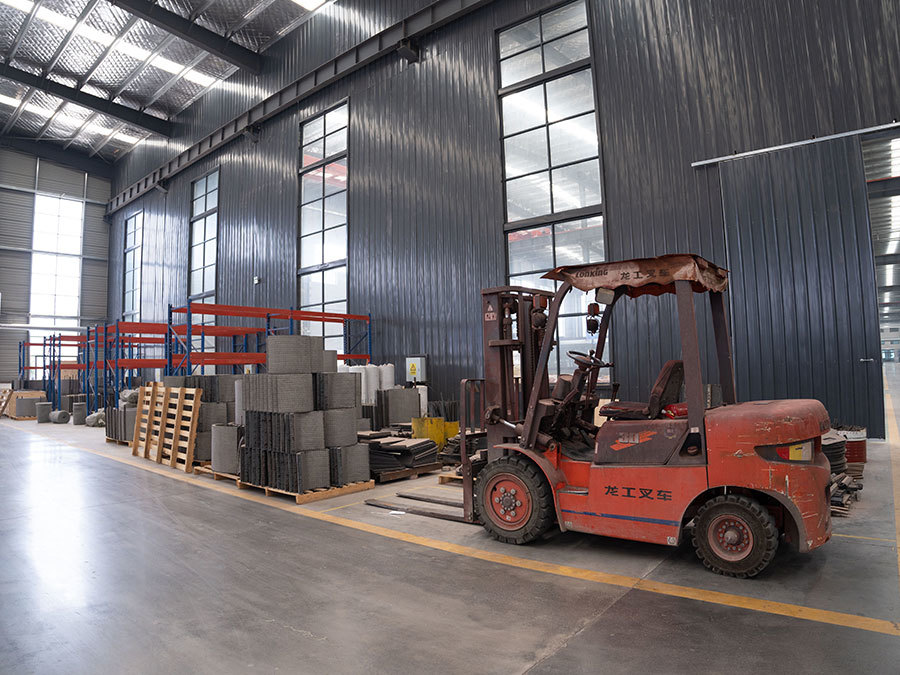Workshop equipment