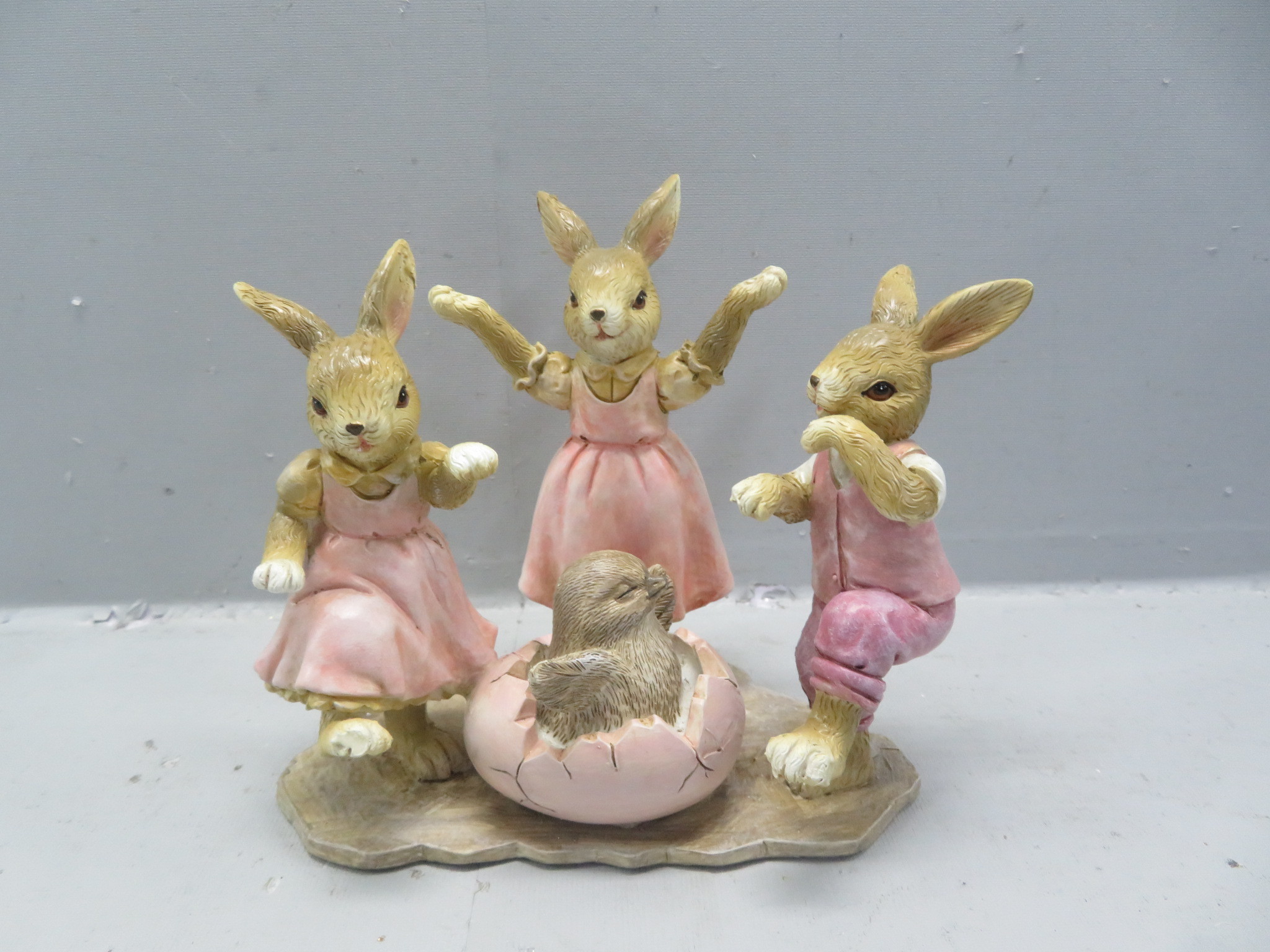 Handmade resin crafts, preferred for garden decoration