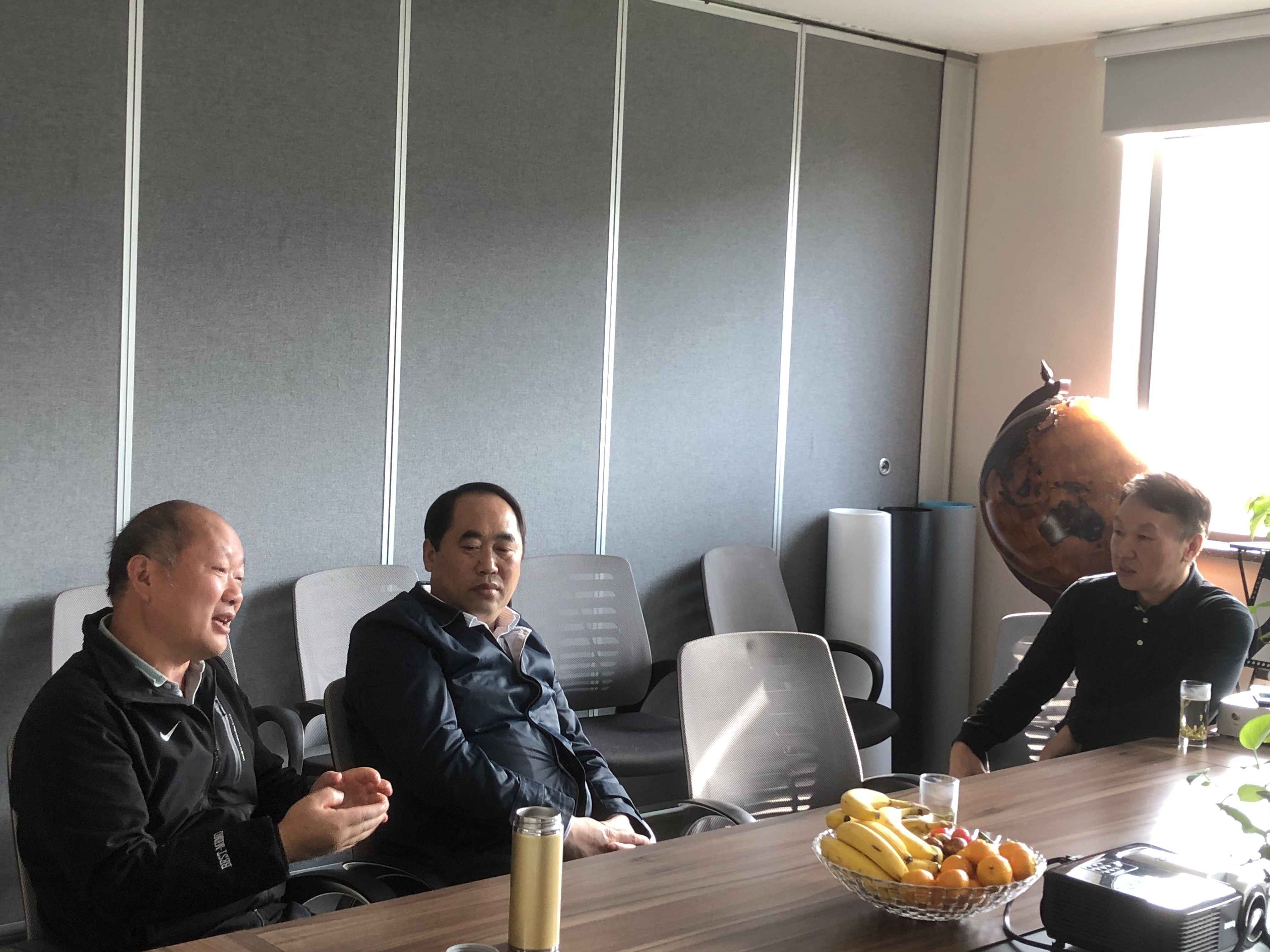 南昌市政府駐京津冀產(chǎn)業(yè)辦熊主任蒞臨我司指導(dǎo)工作