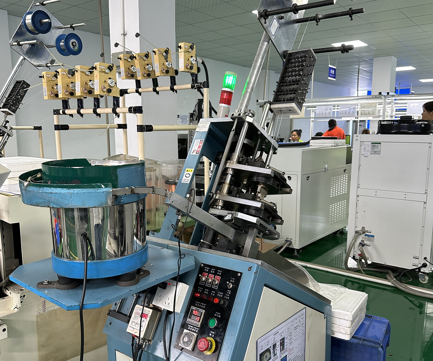 Automatic Pressure-Sensitive Welding Machine Automatic Pressure-Sensitive Welding Machine