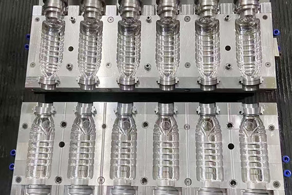 饮料瓶吹塑机的使用与维护