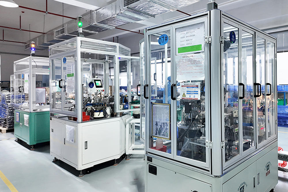 Máquina de ensamblaje completamente automática