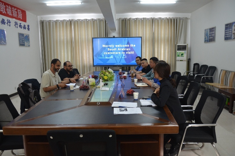 Strengthening Partnerships: Saudi Client Visits Our Factory for Advanced Semi-Trailer Solutions