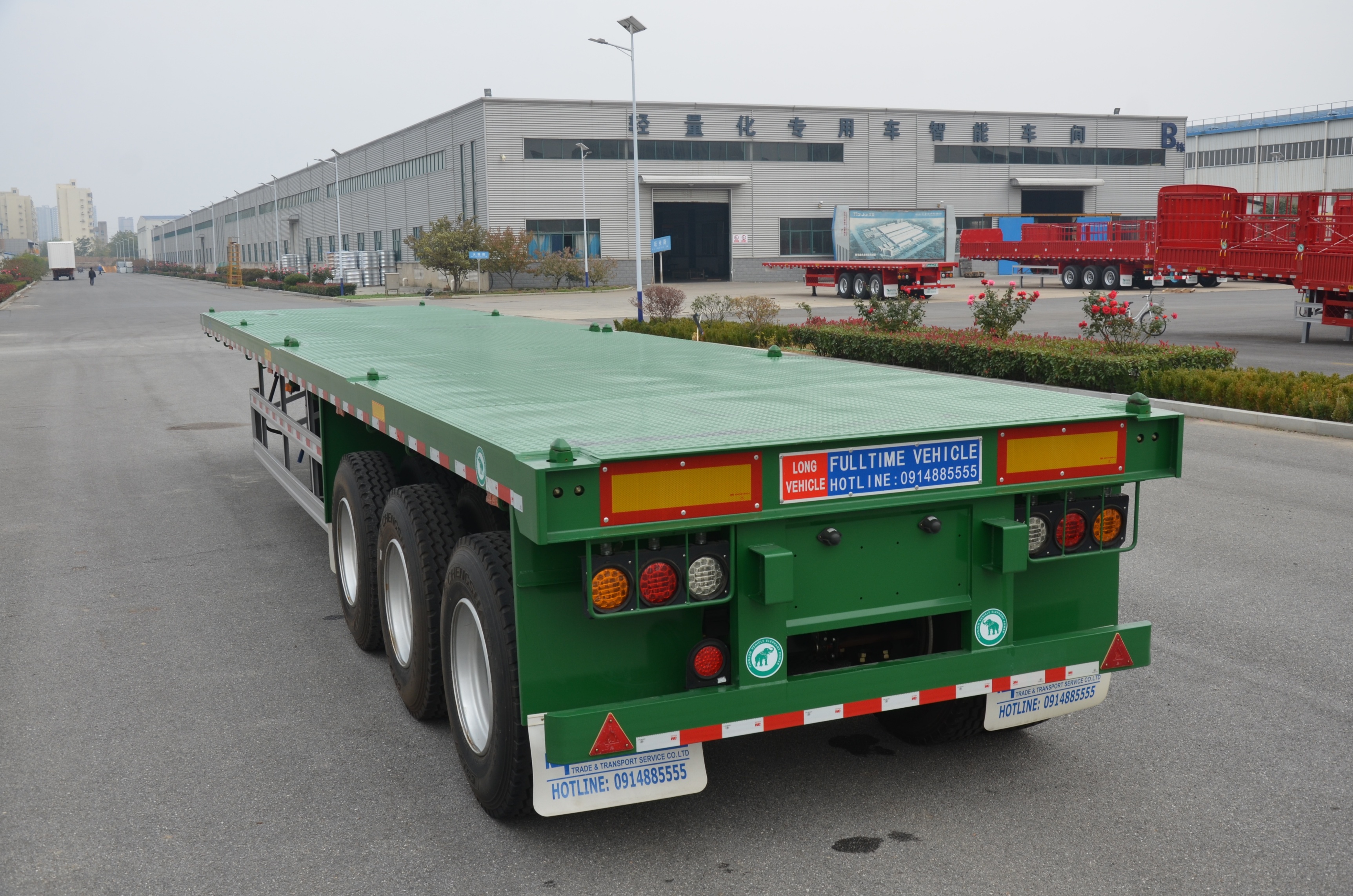 12 Container Locks 3-Axle Semi Trailer